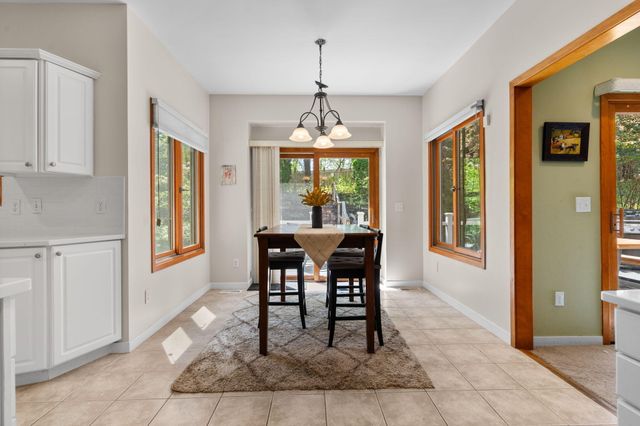 254 Hunters Trail, Ann Arbor, MI 48103