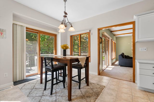 254 Hunters Trail, Ann Arbor, MI 48103