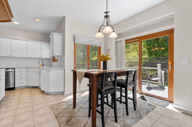 254 Hunters Trail, Ann Arbor, MI 48103