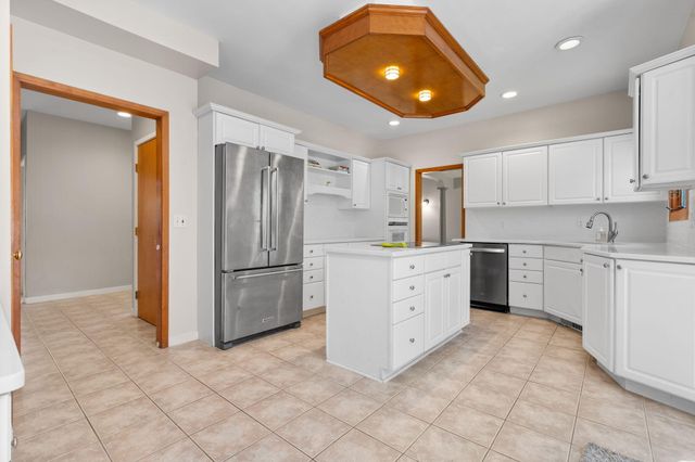 254 Hunters Trail, Ann Arbor, MI 48103