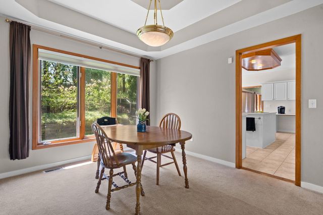 254 Hunters Trail, Ann Arbor, MI 48103