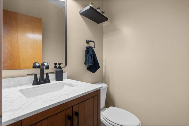 254 Hunters Trail, Ann Arbor, MI 48103