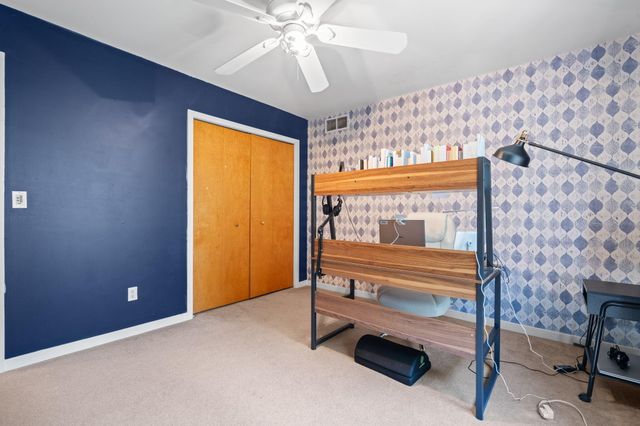 254 Hunters Trail, Ann Arbor, MI 48103