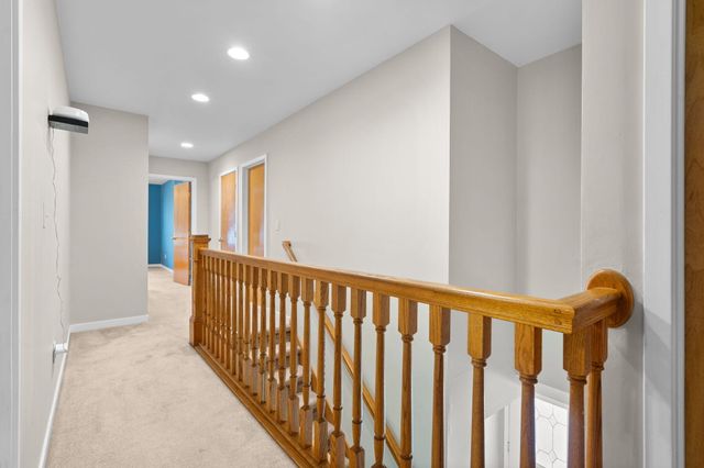 254 Hunters Trail, Ann Arbor, MI 48103
