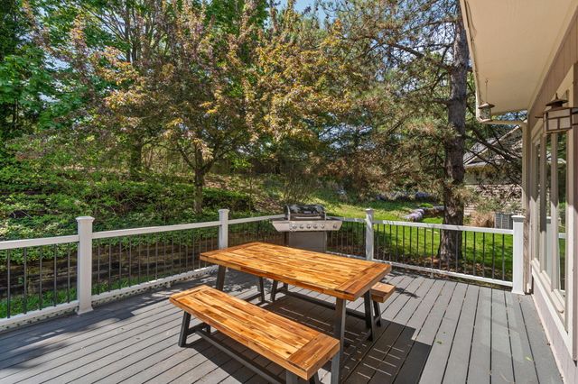 254 Hunters Trail, Ann Arbor, MI 48103
