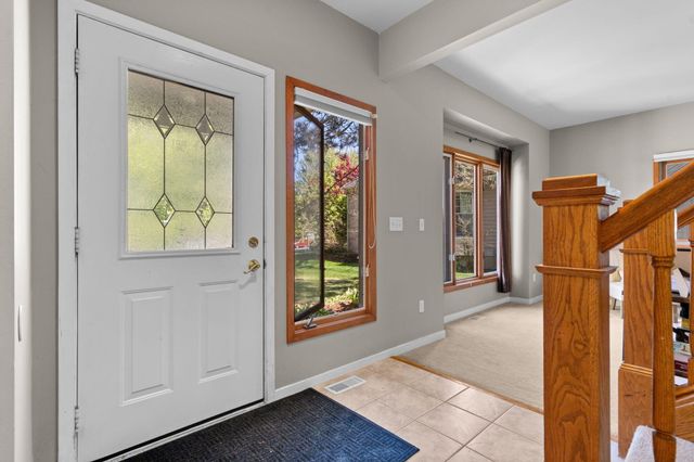 254 Hunters Trail, Ann Arbor, MI 48103