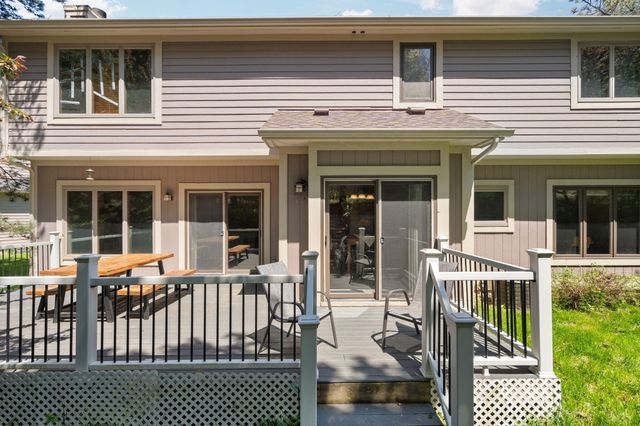 254 Hunters Trail, Ann Arbor, MI 48103