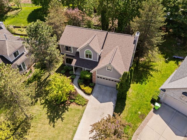 254 Hunters Trail, Ann Arbor, MI 48103