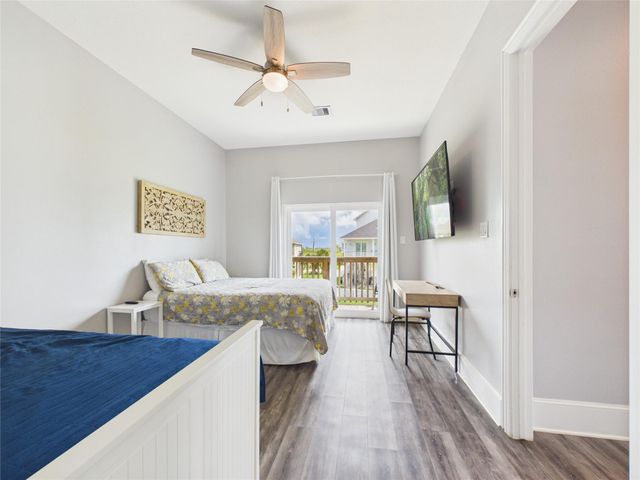 25011 Sausalito Drive, Galveston, TX 77554
