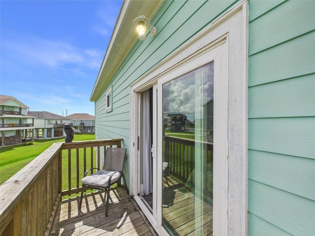 25011 Sausalito Drive, Galveston, TX 77554