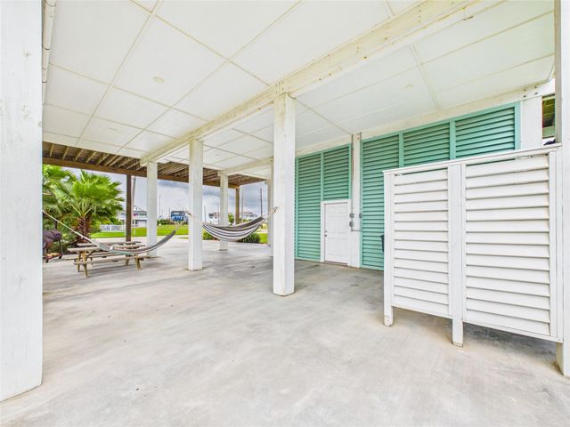 25011 Sausalito Drive, Galveston, TX 77554