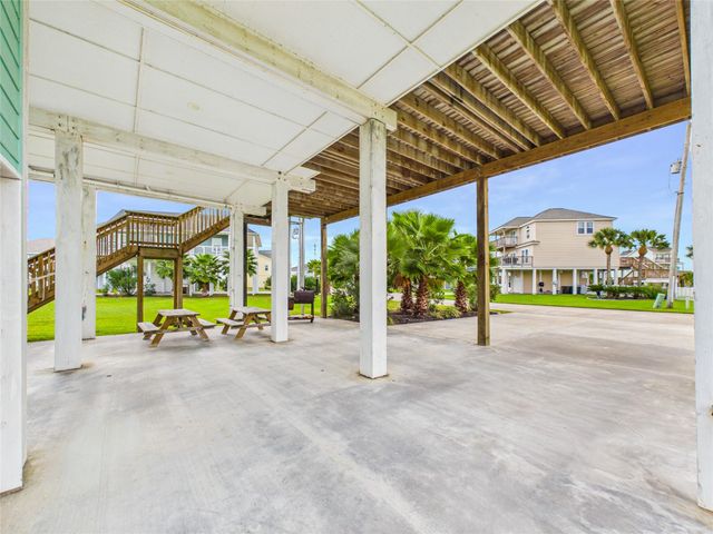 25011 Sausalito Drive, Galveston, TX 77554