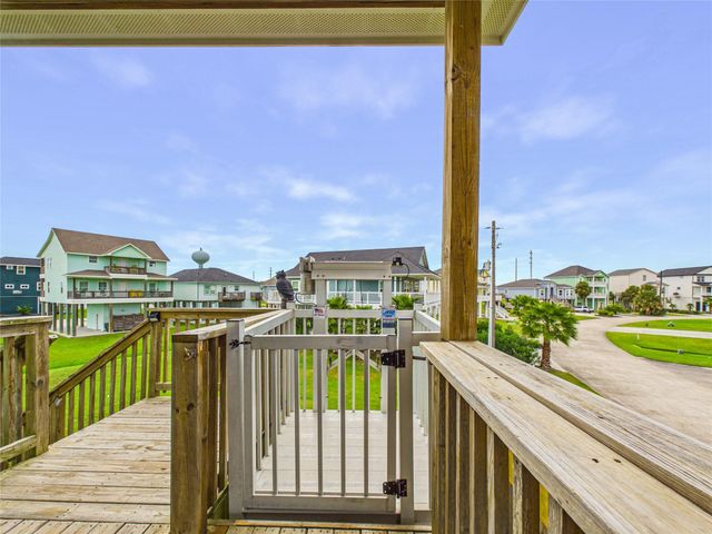 25011 Sausalito Drive, Galveston, TX 77554