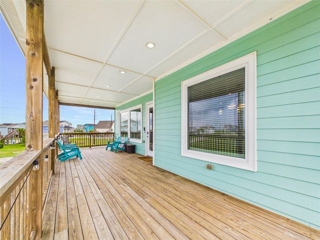 25011 Sausalito Drive, Galveston, TX 77554