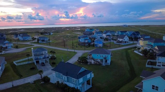 25011 Sausalito Drive, Galveston, TX 77554