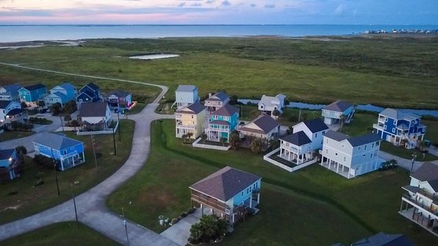25011 Sausalito Drive, Galveston, TX 77554