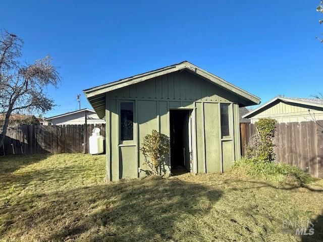 330 16th St, Lakeport, CA 95453