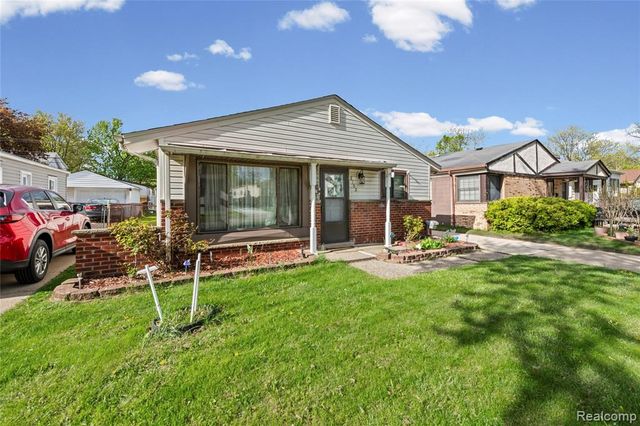 8153 Dale, Center Line, MI 48015