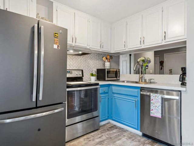 6924 Hyde Park 220, San Diego, CA 92119
