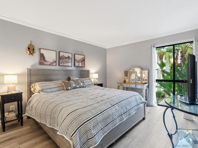 6924 Hyde Park 220, San Diego, CA 92119