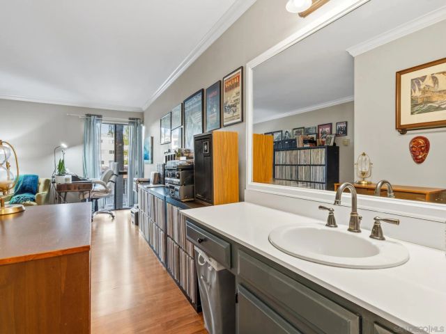6924 Hyde Park 220, San Diego, CA 92119