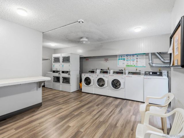 6924 Hyde Park 220, San Diego, CA 92119