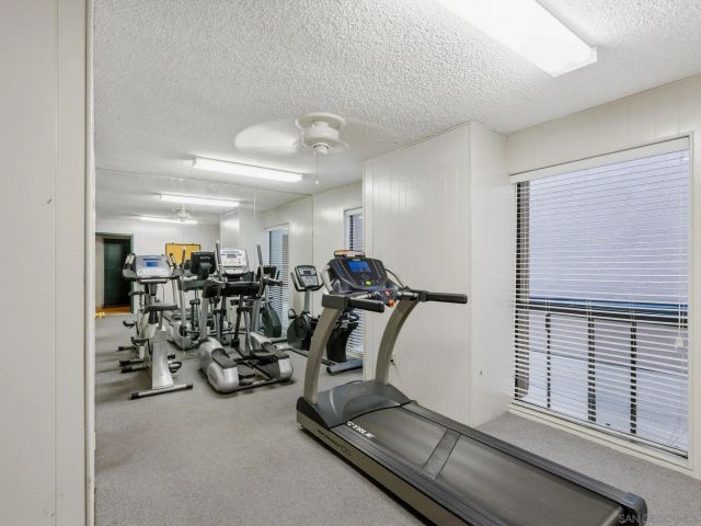 6924 Hyde Park 220, San Diego, CA 92119