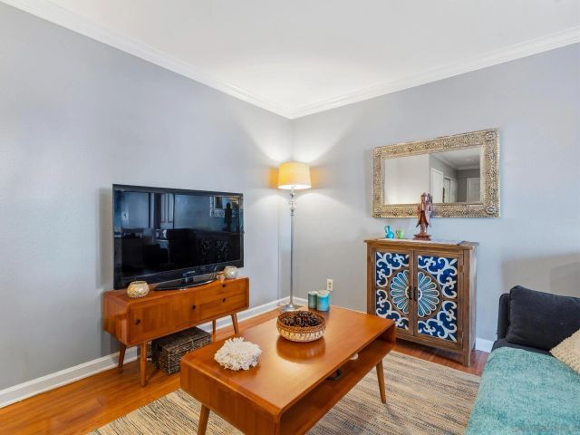 6924 Hyde Park 220, San Diego, CA 92119