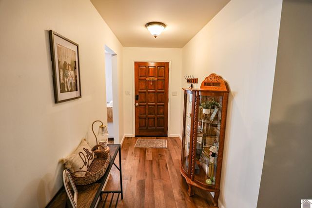 555 Clark Line Road, Paducah, KY 42003