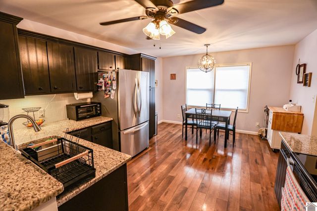 555 Clark Line Road, Paducah, KY 42003