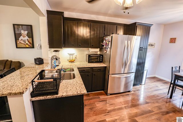 555 Clark Line Road, Paducah, KY 42003