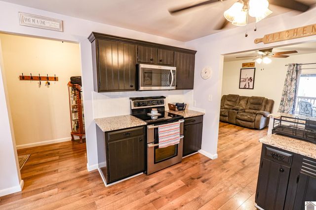 555 Clark Line Road, Paducah, KY 42003