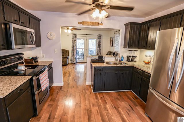 555 Clark Line Road, Paducah, KY 42003