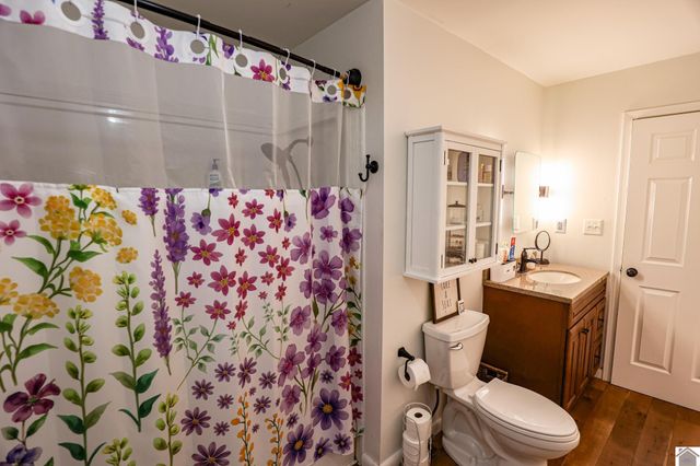 555 Clark Line Road, Paducah, KY 42003