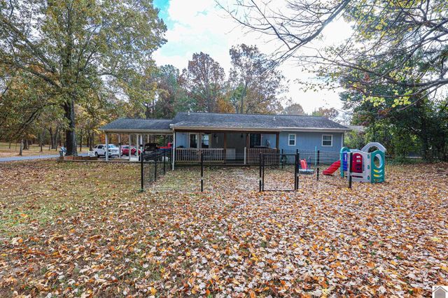 555 Clark Line Road, Paducah, KY 42003