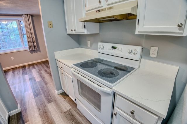 43 Patrick Road 43, Tewksbury, MA 01876