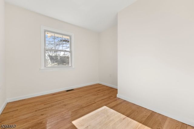 147 Wedgewood Ave, Woodbridge Twp., NJ 07095