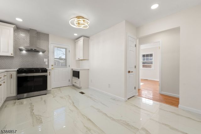 147 Wedgewood Ave, Woodbridge Twp., NJ 07095