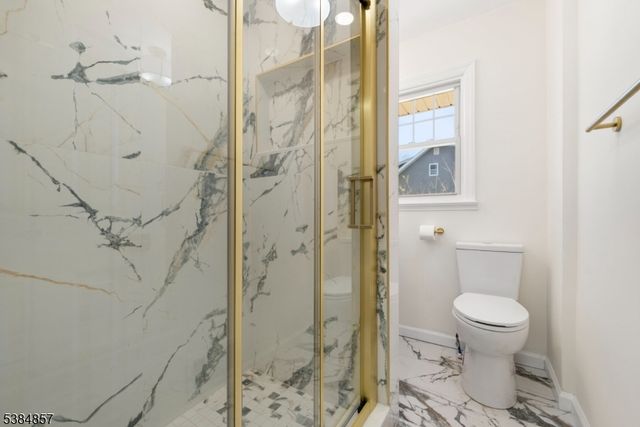 147 Wedgewood Ave, Woodbridge Twp., NJ 07095