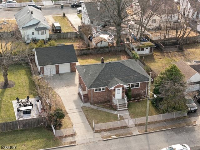 147 Wedgewood Ave, Woodbridge Twp., NJ 07095