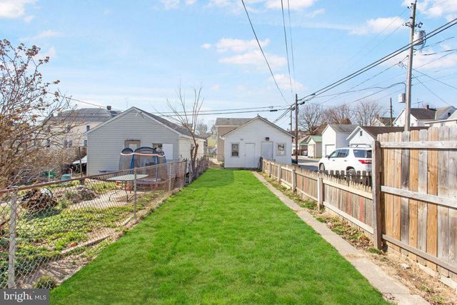 211 FULTON ST, Hanover, PA 17331