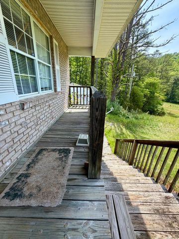 2071 E Highway 577, Manchester, KY 40962
