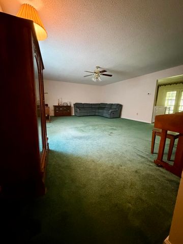 2071 E Highway 577, Manchester, KY 40962