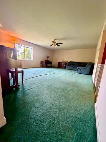 2071 E Highway 577, Manchester, KY 40962