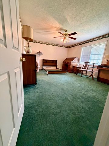 2071 E Highway 577, Manchester, KY 40962