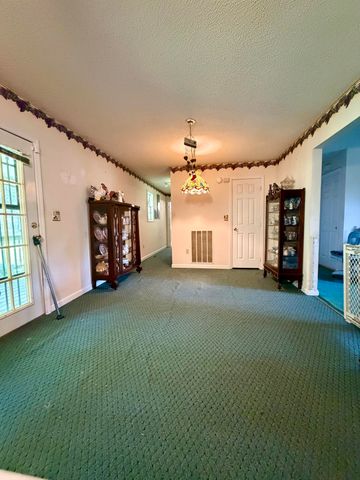 2071 E Highway 577, Manchester, KY 40962