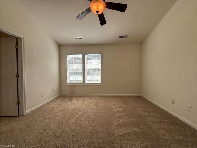 5994 Fox Point Circle, Winston-salem, NC 27104