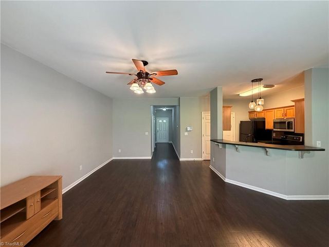 5994 Fox Point Circle, Winston-salem, NC 27104