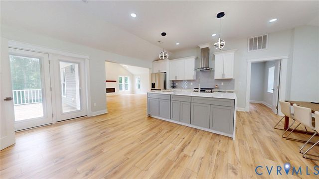907 Sunset Dr, Goochland, VA 23103