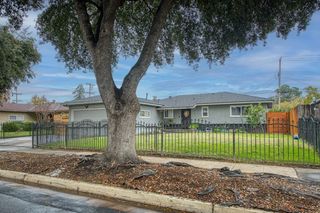 4052 E Farrin Ave, Fresno, CA 93726